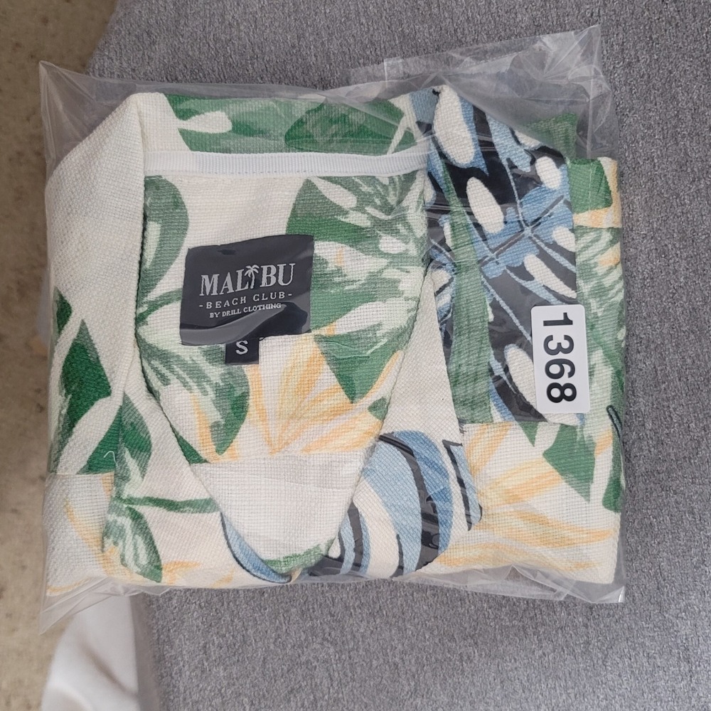 MALIBU BEACH CLUB Hawaiian Shirt Mens Small Button Up Short Sleeve Casual - Picture 11 of 11